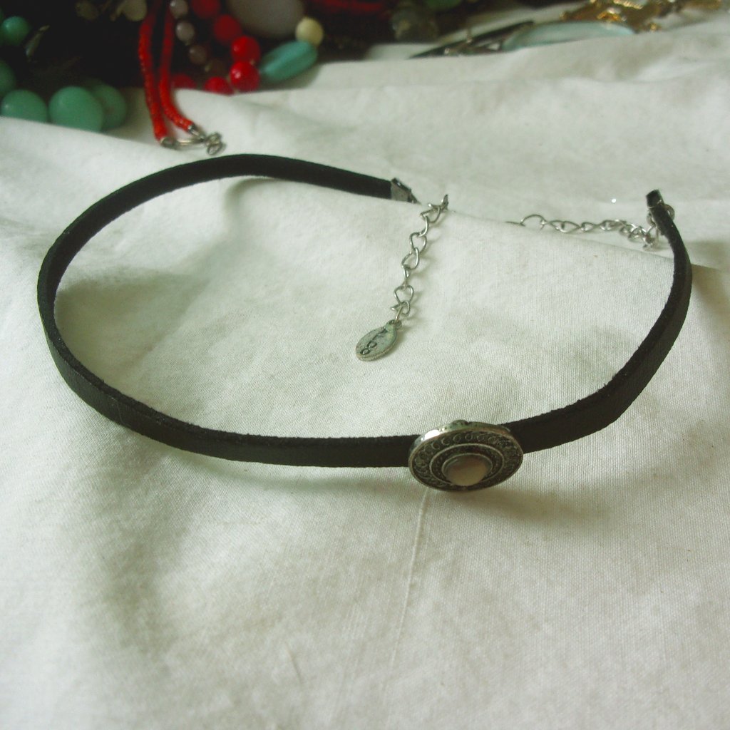 Aldo Leather Choker Necklace 12$